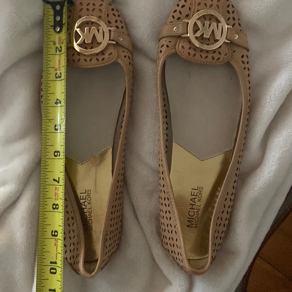 Michael Kors gently used Fulton flats leather upper size 9 1/2 M see photos